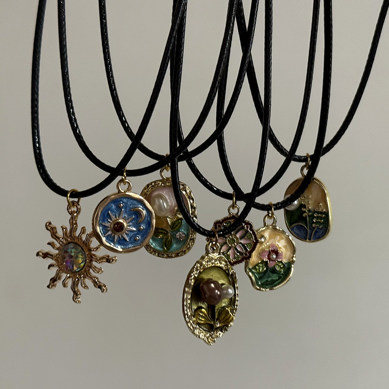TEMU Collier à pendentif soleil floral vintage à glaçure dégoulinante, 7 pièces, avec cordon, parfait pour offrir