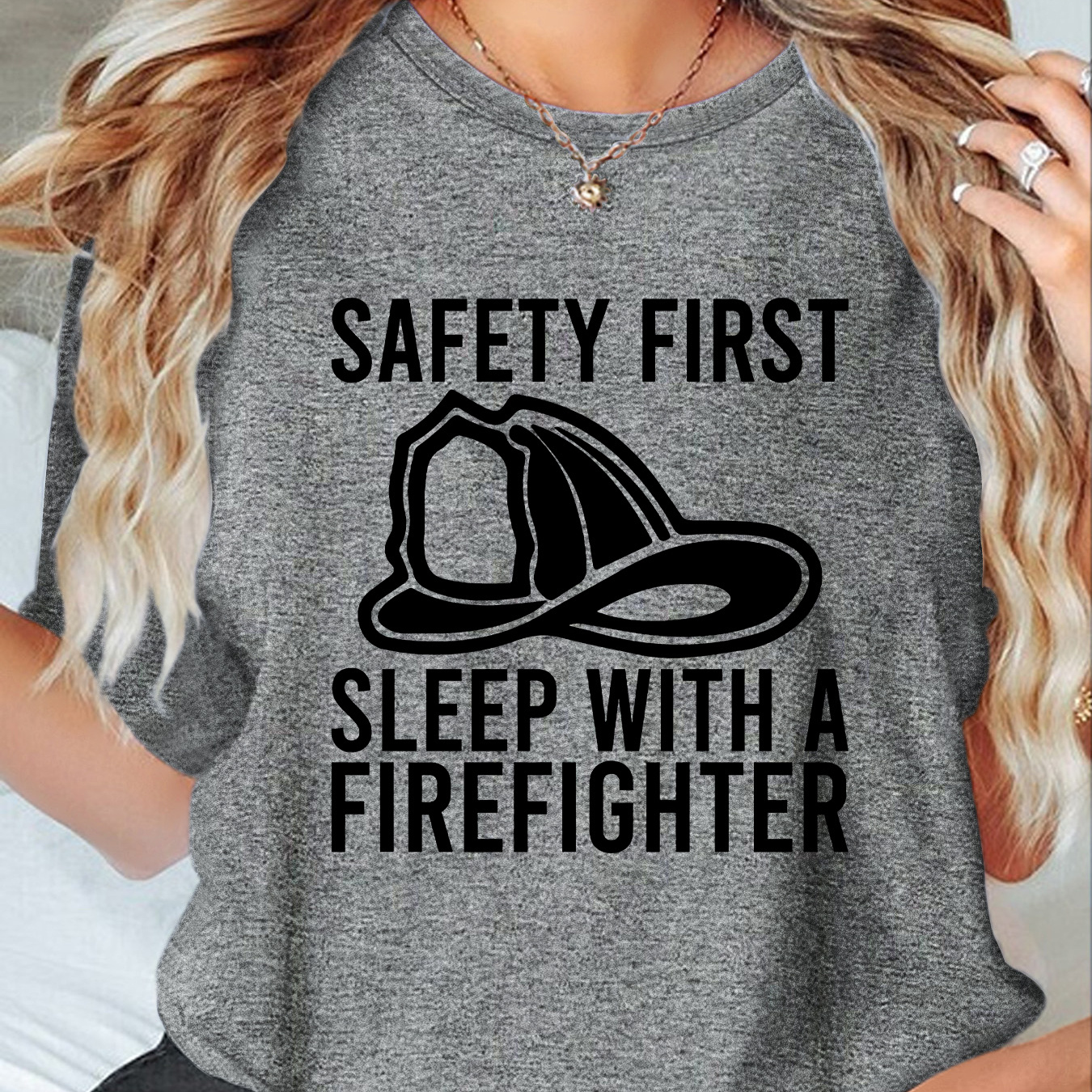 

Women's Casual Crew Neck T-shirt With Cartoon Firefighter Hat Print, Polyester 95% Elastane 5% Knit Fabric, Medium Stretch, Short-sleeve Top