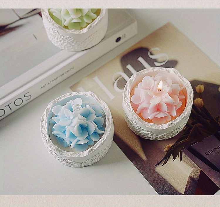 Candle in a Hydrangea Cup, Perfect for Women'S Day, Serves As a Fragrant Decorative Piece And Makes an Excellent Birthday Gift, Ideal for Celebrations And Gatherings