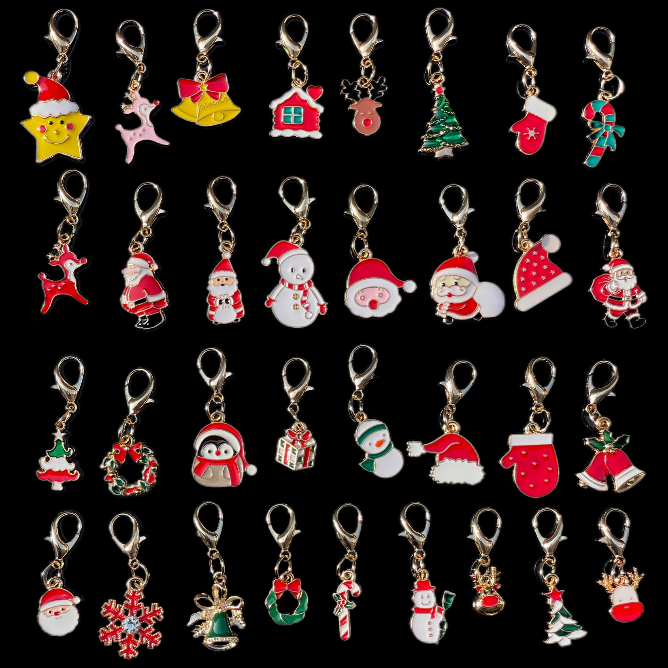 TEMU Lot de 33 porte-clés de Noël à thème avec styles non répétitifs : Père Noël, sapin de Noël, , de neige. Décorations de sac, accessoires,