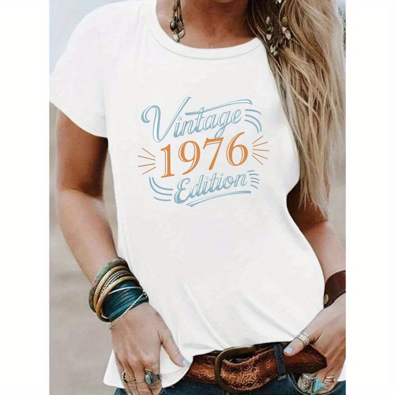 

Retro Version Vintage 1976 Print T-shirt, Short Sleeve Crew Neck Casual Top For Summer & Spring, Women's Clothing