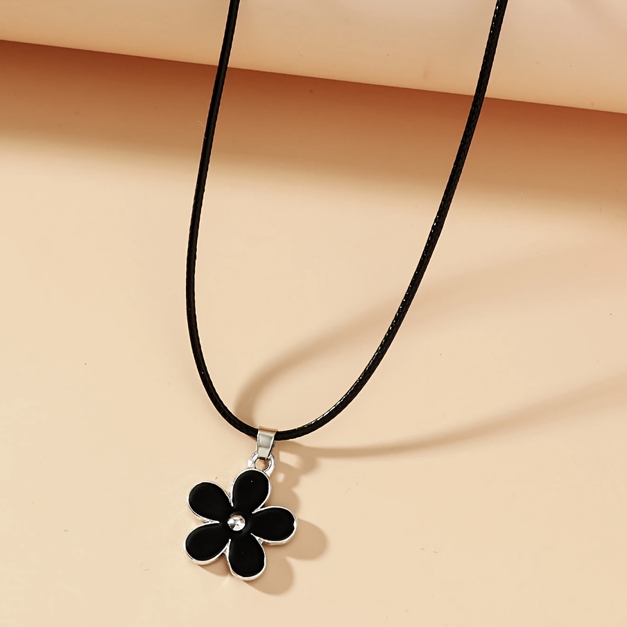 TEMU 1 Collar con Colgante de Flor de 5 Negra Elegante y