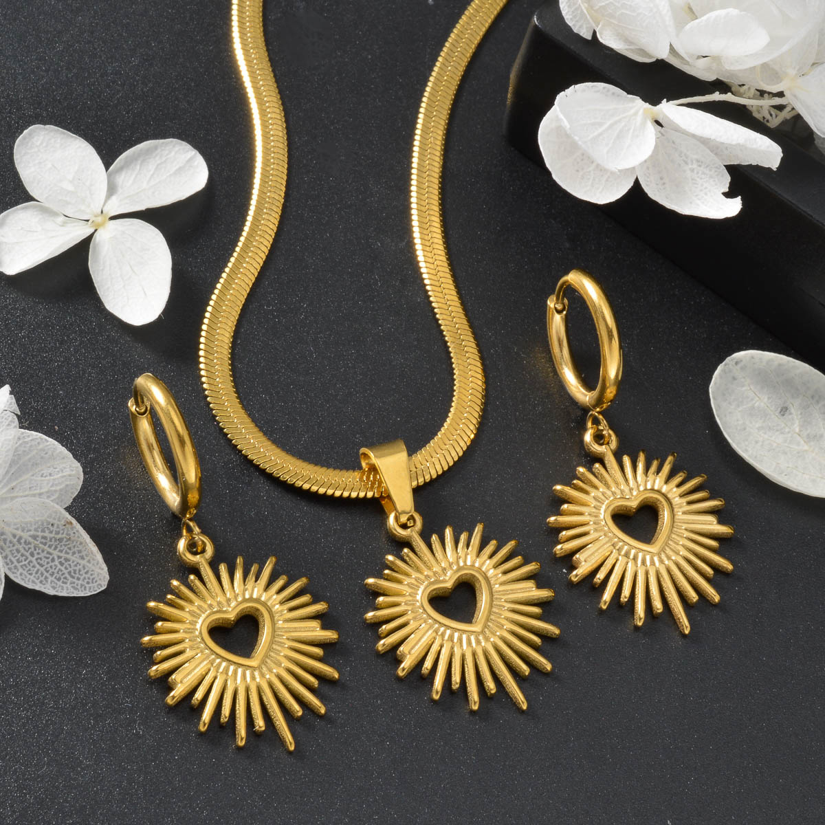 Valentine'S Heart Pendant Necklace & Earrings Set