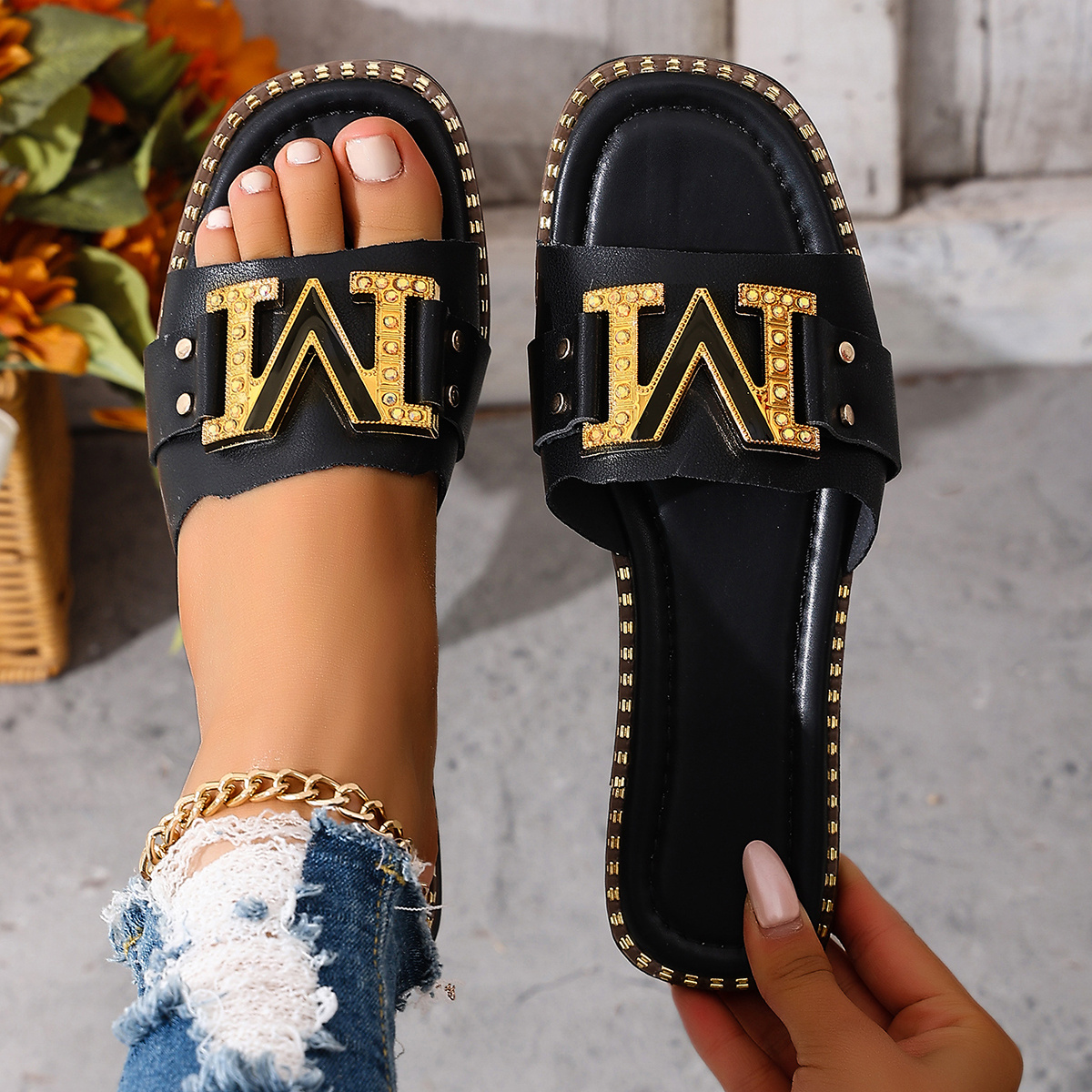 TEMU Women's New Summer Fashion Versatile Casual Slip-on Home Flat Sandals, Lightweight Soft-soled Beach Slippers For Outdoor Wear, Women Shoes