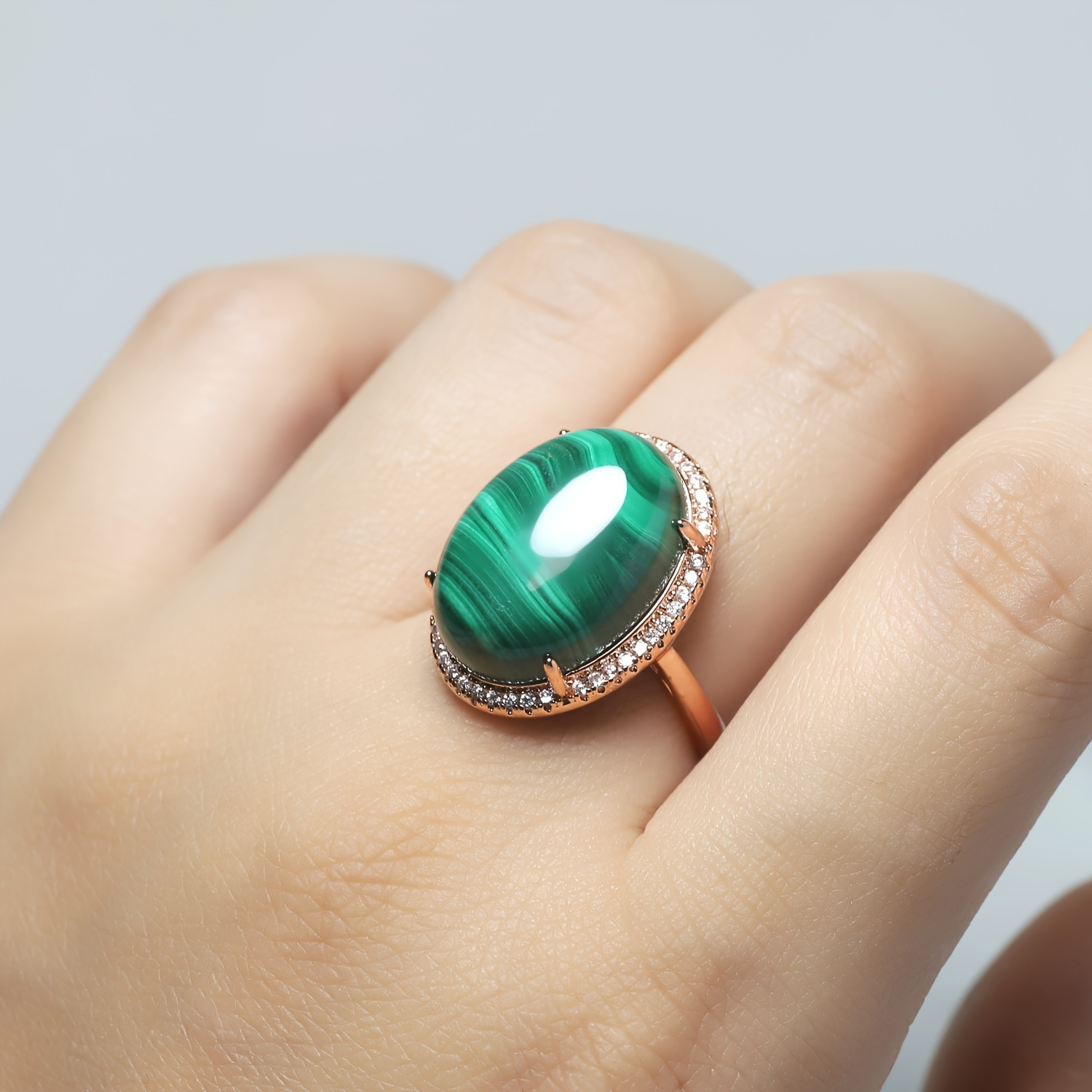 

1pc BAGUE EN MALACHITE NATURELLE BULVEGEMET, Bijou unisexe à pierre unique de style , Idéal pour les couples, les fêtes et festifs.