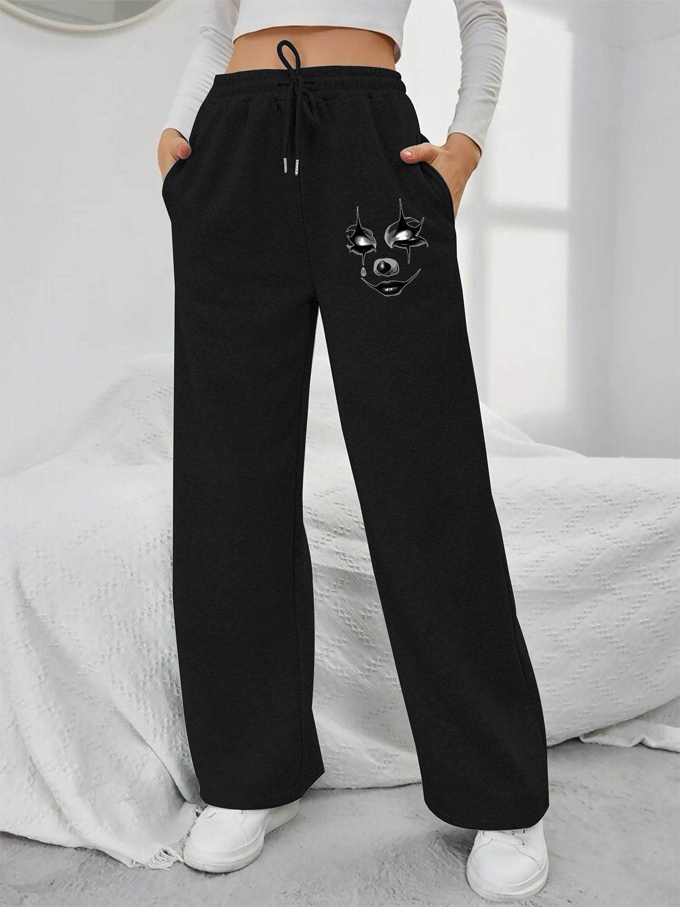 clown pants sold on Temu Canada