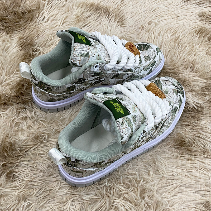 TEMU Plus Size Men's Casual Sneakers, Light Green Low-top "bread" Shoes, Unisex Fashionable And Versatile Skate Shoes With White Laces