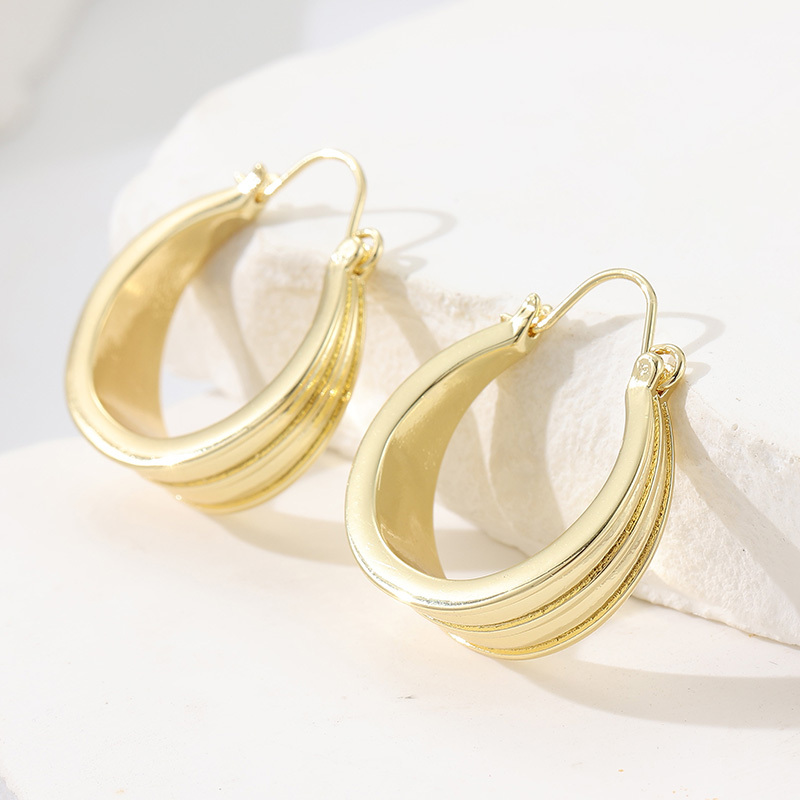 Women's Handmade Copper Retro Striped Circle Pendant Earrings