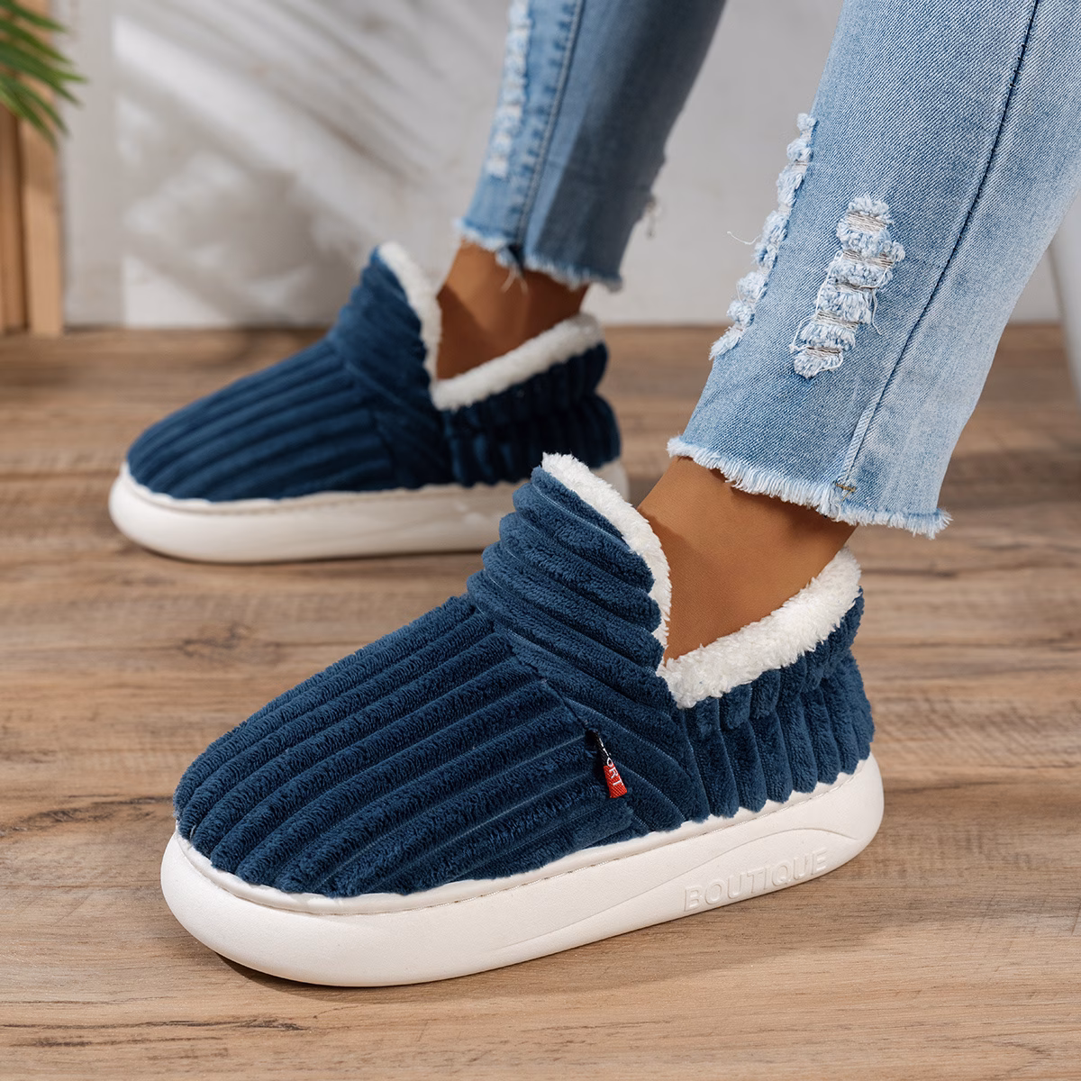 chaussures dintérieur dhiver pour femmes à semelle épaisse et doublure en peluche, style nouveau transfrontalier, chaussons pour hommes avec talon, chaussures pour femmes Détails du produit 12