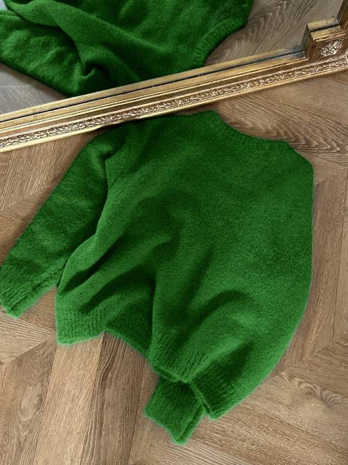 Women s Emerald Green Wool Sweater - Soft Long Sleeve Winter Coat-like Sweater with Round Neck & Drop Shoulder, Elegant Pullover for Daily Wear, Commuting & Formal Events - Warm Wool Sweater in (Hand Wash/ ) - Medium Stretch Fabric, Ribbed Texture, Relaxed Fit, Solid Color, Elegant & Versatile for Fall/Winter, Fall Fashion, Quality Woolenwear, Stylish Ladies Wear