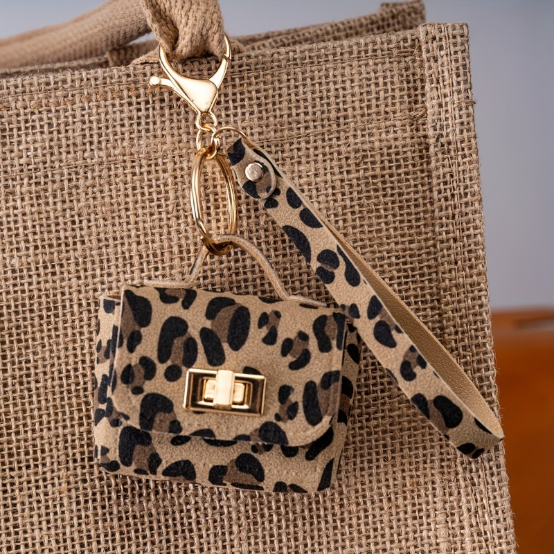 TEMU 1pc Porte-clés Créatif Imprimé Léopard, Étui de Carte Premium, Pendentif de Clé Tendance, Universel pour Voiture et Sac, . Sac Porte-clés Motif