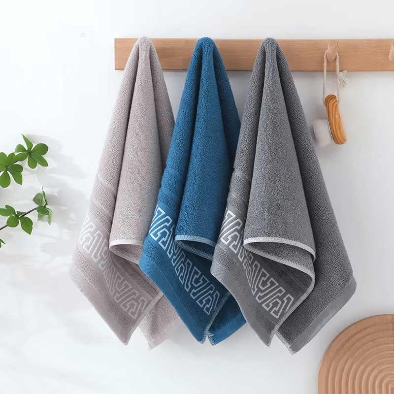 TEMU 1 serviette de couleur aléatoire à séchage rapide - Serviette SPA, de gym et de salle de bain épaisse et douce pour adultes - Rectangulaire,