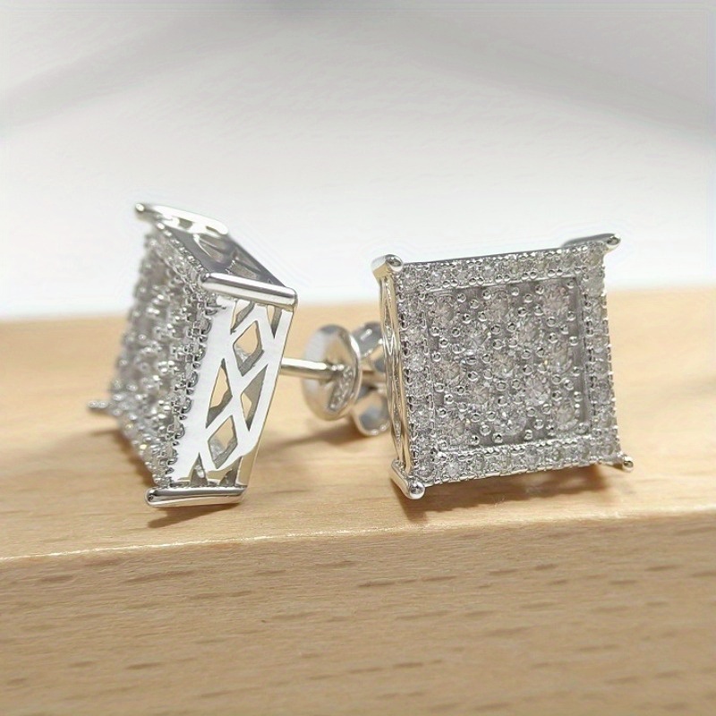 1 Pair of 0.7 Carat S925 925 Silver Hip Hop Moissanite Square Stud Earrings, Perfect for Any Event And an Excellent Choice for Holiday Or Birthday Presents