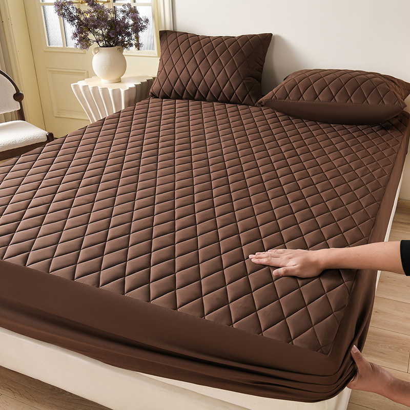 1pc luxurious ultra soft and comfortable fitted sheet thickened mattress protector with quilted padding layered fitted sheet pillowcases not included all in one bedding mattress cover ideal for bedrooms hotels guest rooms Product details 20