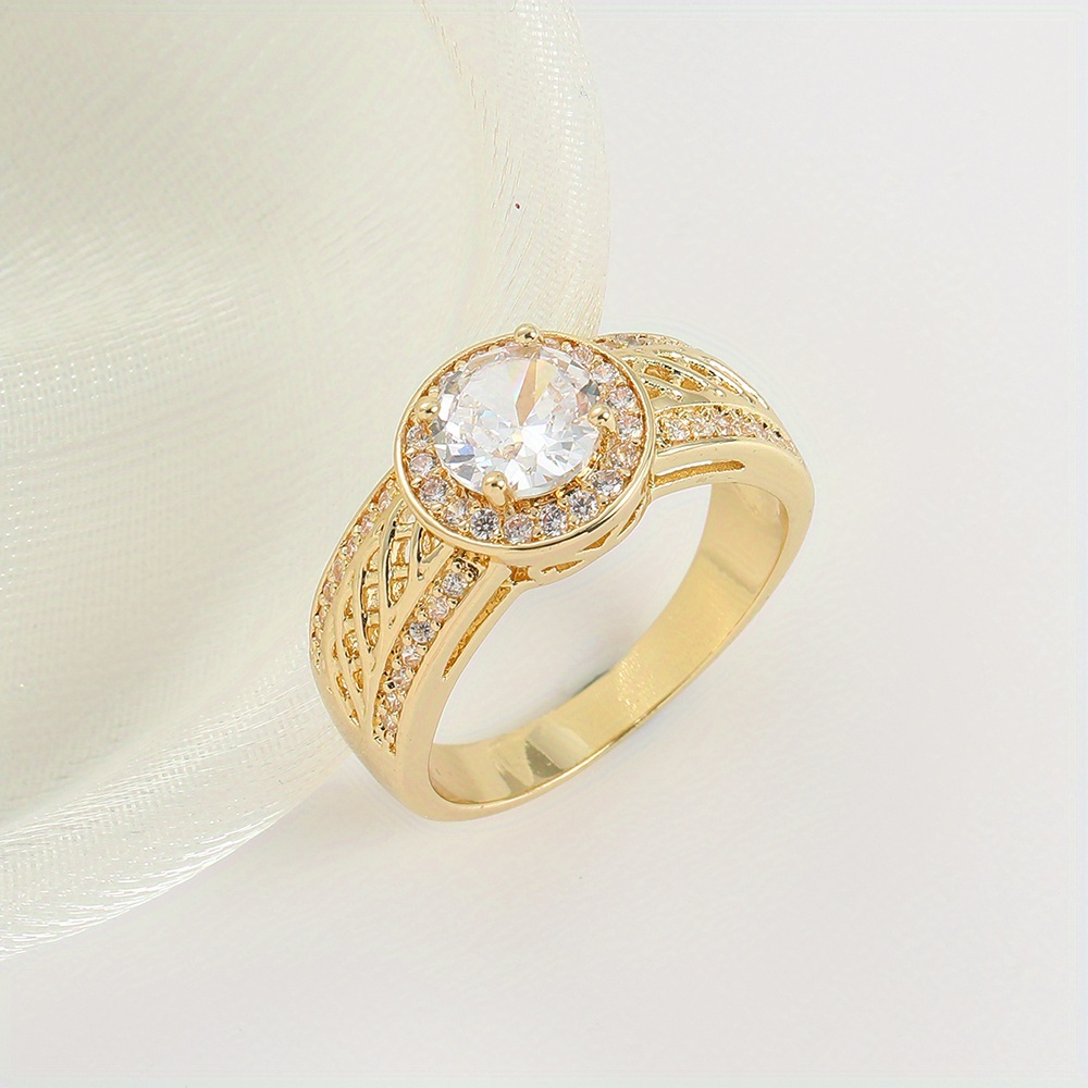 Women's Engagement Ring