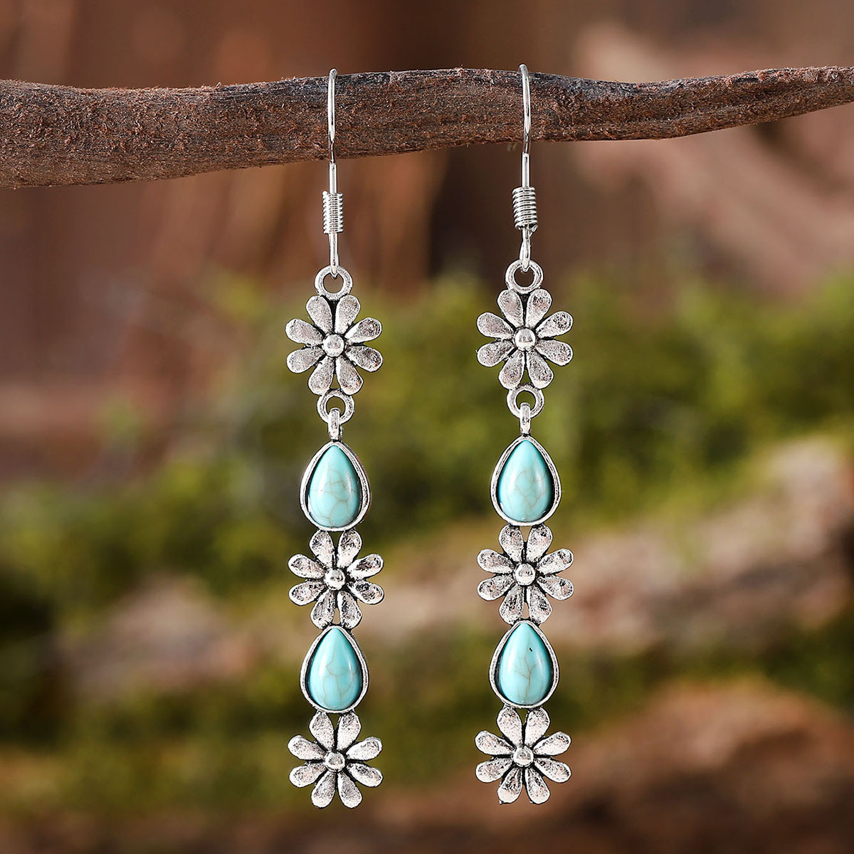 TEMU A Pair Of Turquoise Drop Earrings With Western Floral Designs, Elegant Long Bohemian Earrings, Perfect For Women's Vacation Or Everyday Wear, A