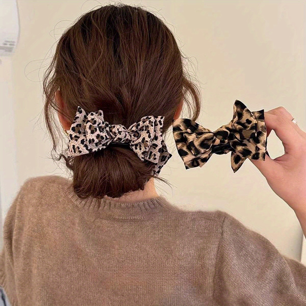 Sourpuss Clothing Haarspangen Mit Leopardenmuster – 2 Stück, Rot & Glitzernd, Mit Krokodilklemmen (6,3x3,8 Cm)
