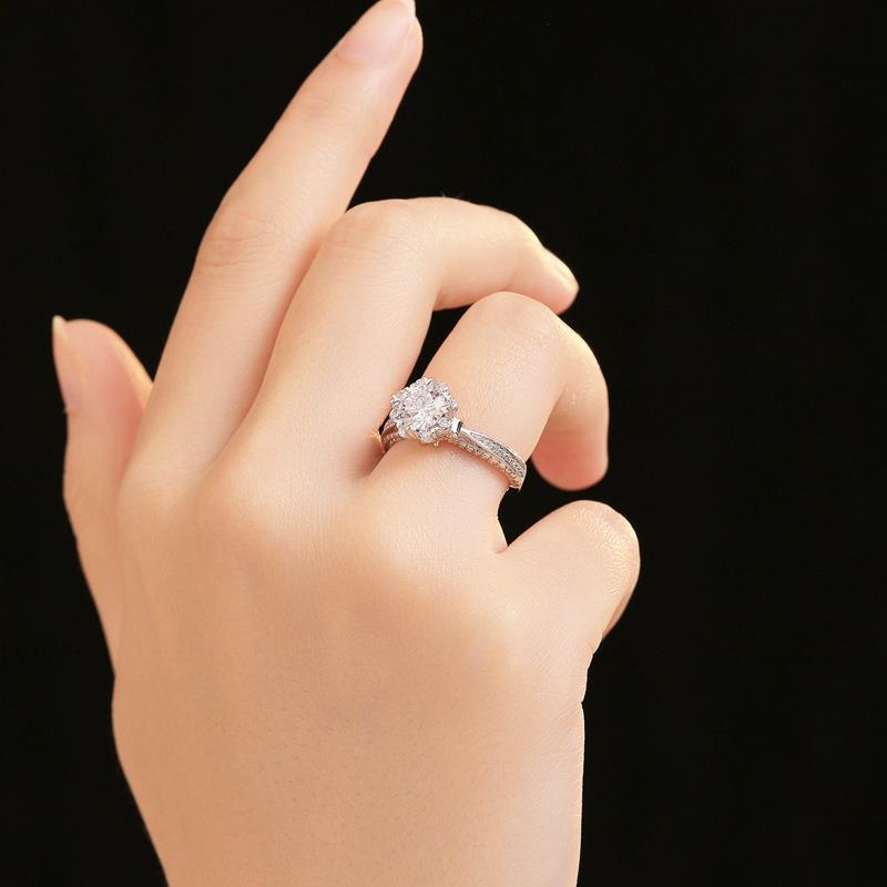 Women's S925 Silver Moissanite Bouquet Ring, One Carat Wedding Proposal
