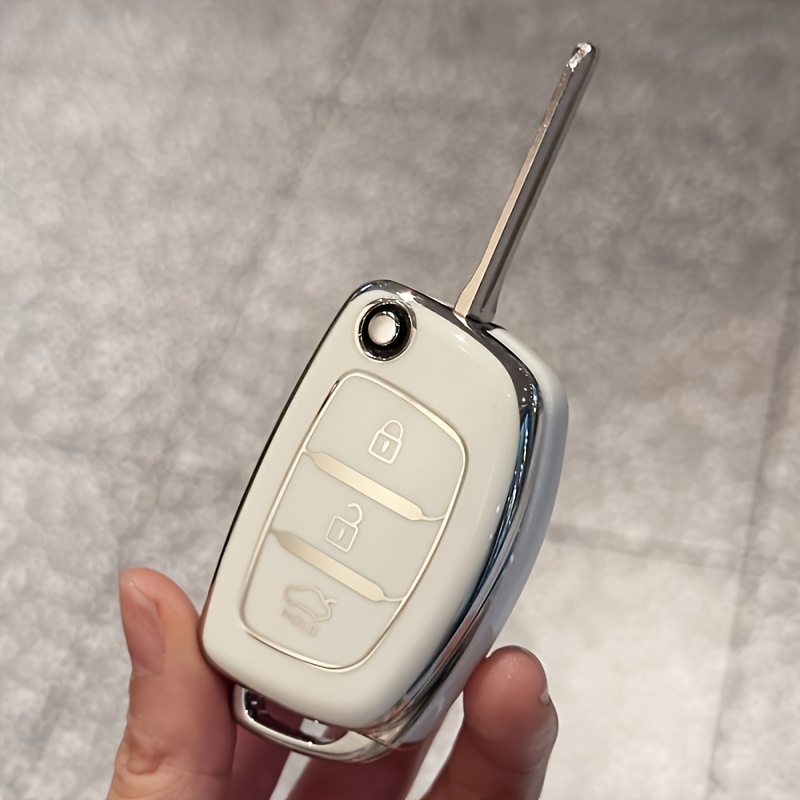 Suitable for Hyundai i10, i20, i40, iX35, Santa Fe Flip Key Case - Three-Button Lock/Unlock/Trunk Release, Anti-Theft Durable TPU Protective Shell with Scratch and Dust Protection, Ergonomically Designed Three-Button Remote Car Key