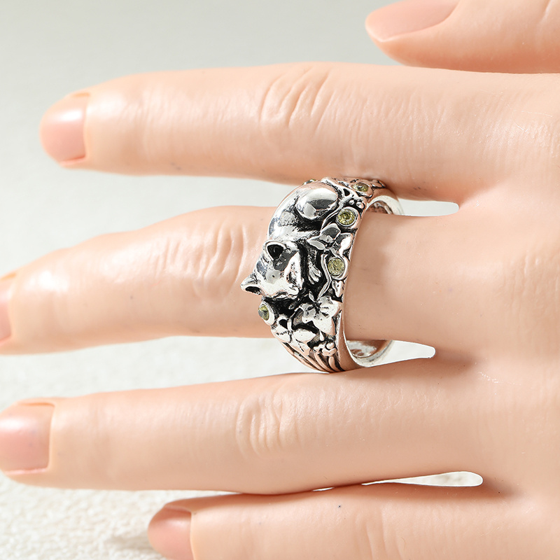 Vintage Green Synthetic Cubic Zirconia Maple Leaf Ring, Gift
