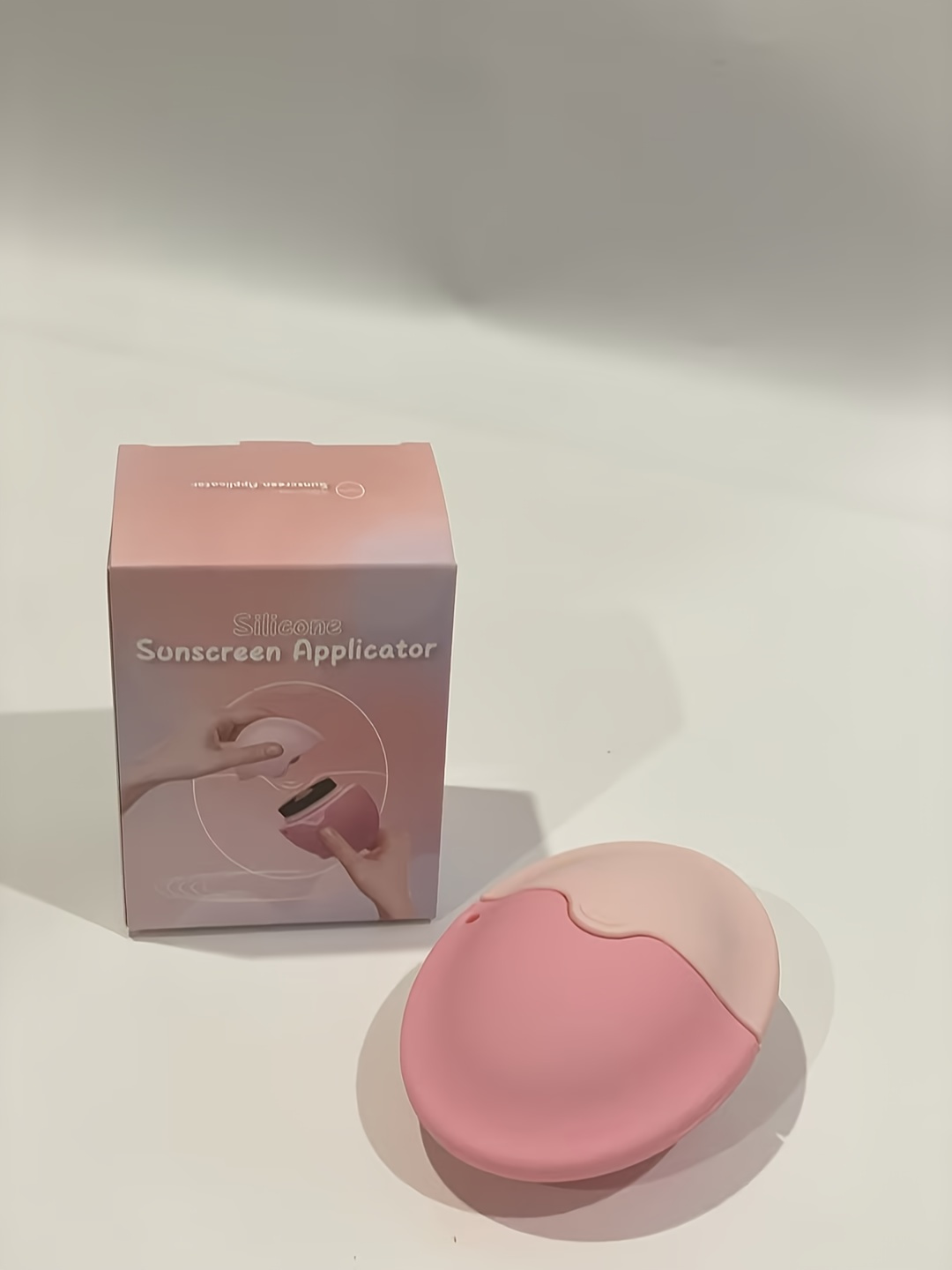 1pc sunscreen applicator with mess free application hygienic design leakproof for travel ideal for babies kids adults beach pool compatible with liquid gel sunscreen smooth application lotion dispenser protection easytouse roller hand wash only adults details 11