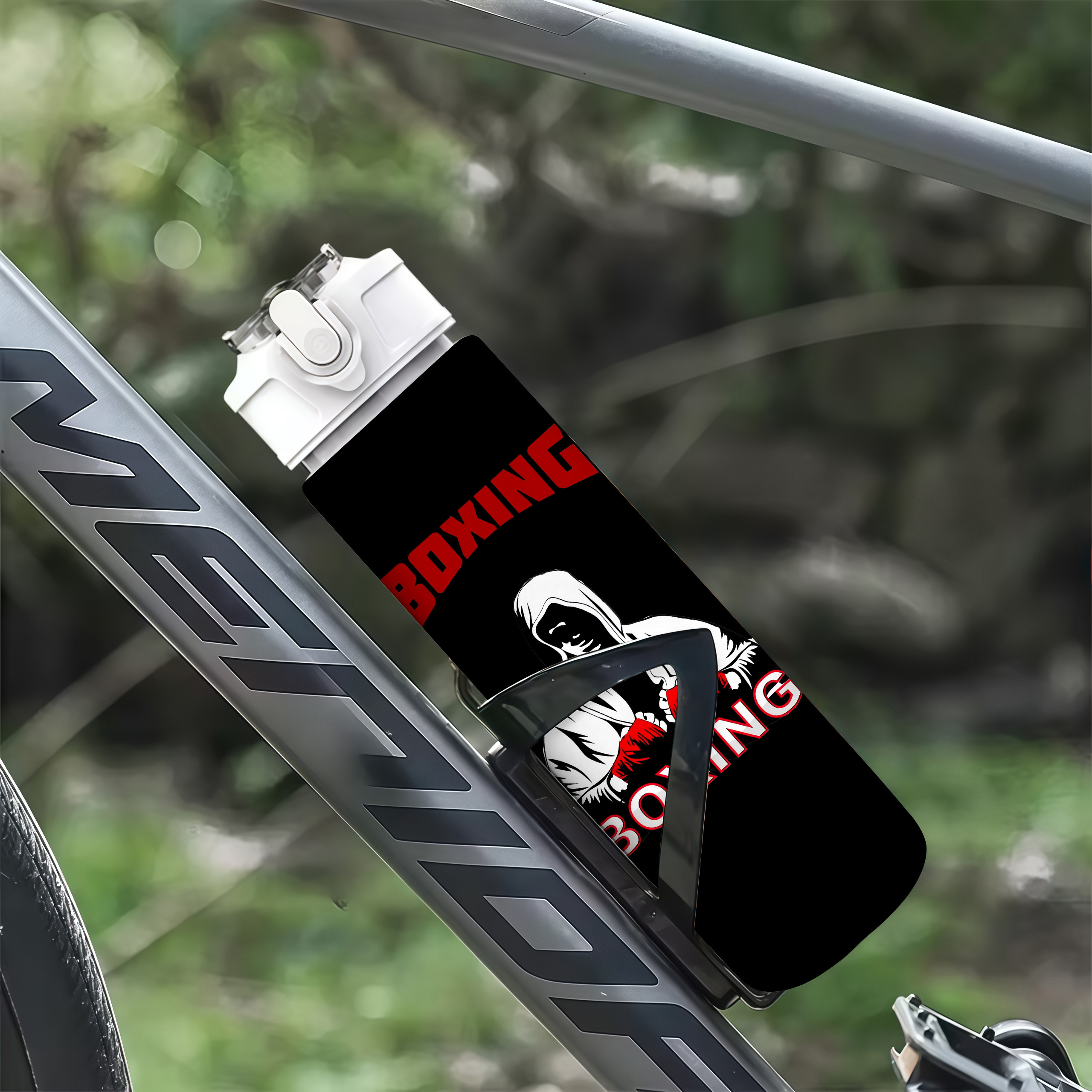 1pc Bouteille d'Eau Sportive en Plastique 750ml/26oz, Design Créatif Élément de Boxe, Imprimé Mignon, Couvercle Pop-Up Étanche, Léger, Durable, Grande Capacité, Réutilisable, Idéal pour Bureau, Gym, Sports Extérieurs, Yoga, Course, Halloween, Noël, Saint-Valentin, Thanksgiving, Cadeaux