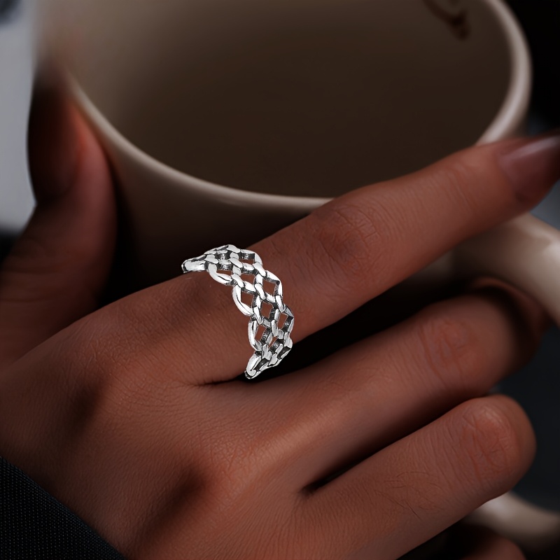 Women's Adjustable Vintage Distressed Hollow Grid Ring