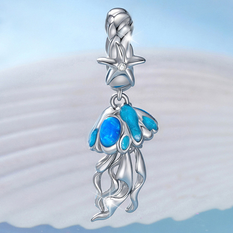 Image of 1pc Women's Fashion Pendant, Jellyfish Pendant With Synthetic Synthetic Zirconia, Life Beaded Accessory - Piece Beaded Gift For Best Friend, Party Gift, Suitable For Daily , Halloween, Christmas