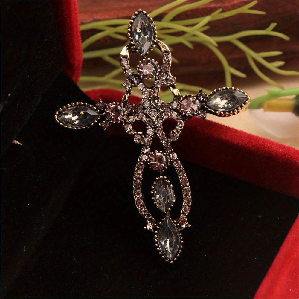 Image of Baroque Luxury Beautiful Flower Openwork Design Men Women Brooch, Jewelry Accessories, Wedding Holiday Party Couple Surprise Gift