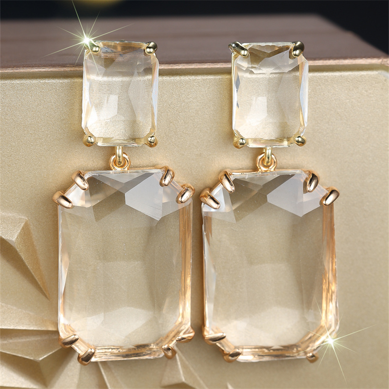 TEMU Boucles d'oreilles discrètes de tous , clips d'oreille pour les quotidiens avec pierres de synthétique blanche à coupe carrée, clous d'oreilles