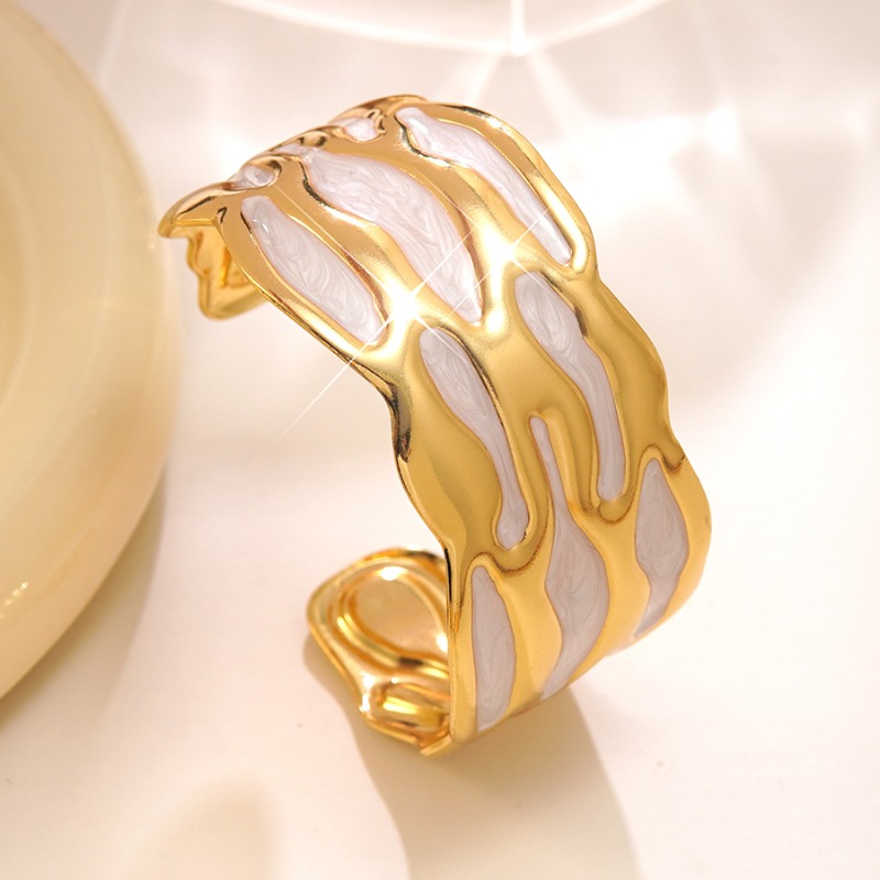 Women's Light Luxury Irregular Flowing Texture White Enamel Wide C-Shaped Bangle