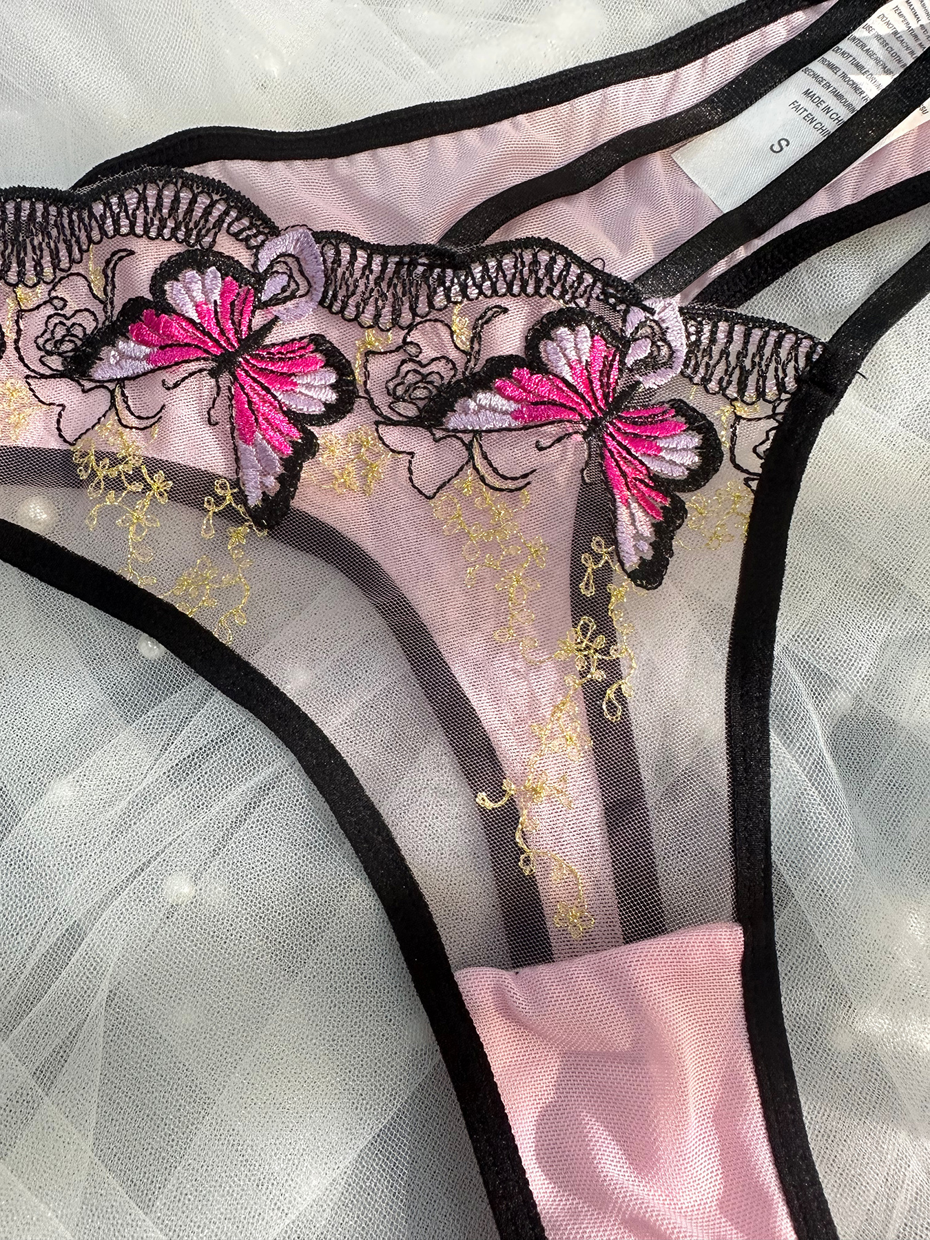 Women'S Plus Size Sheer Sexy Embroidered Lace Briefs with Asymmetrical Design, Adjustable Mid-Rise, No Padding, Medium Stretch Fabric, Lace Underwear, Elegant Underwear, Asymmetrical Briefs, No Padding Briefs, Stretchy Fabric Briefs