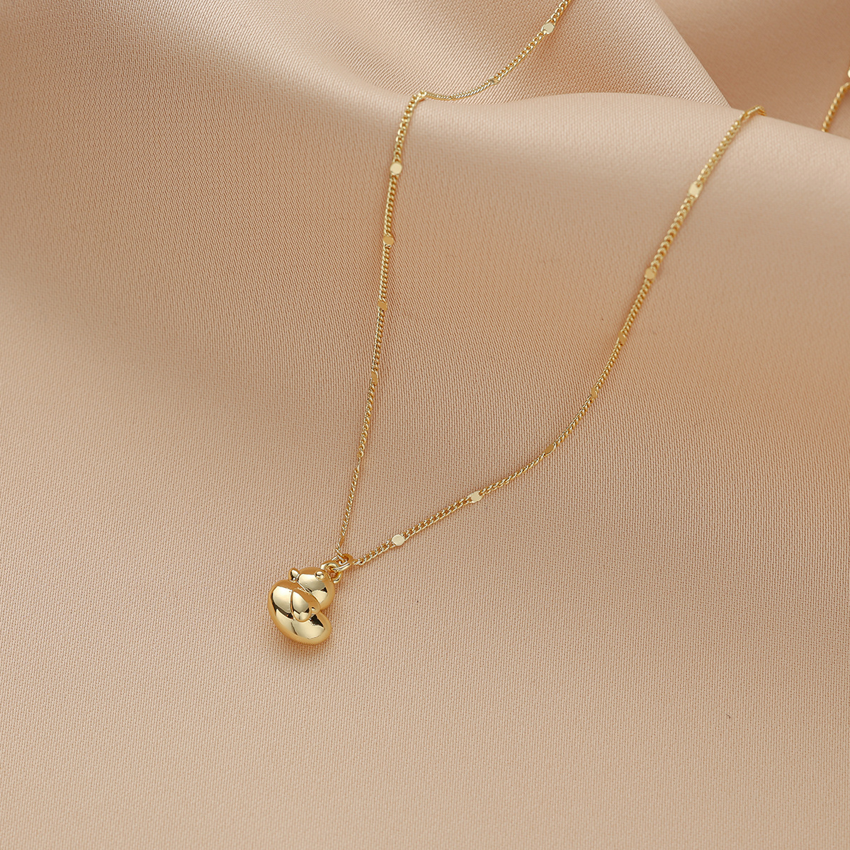 TEMU 1pc, European And - Copper - Shaped Ladies Fashion Necklace, Suitable For Wear, , Thanksgiving, Christmas Wear, Holiday Gifts