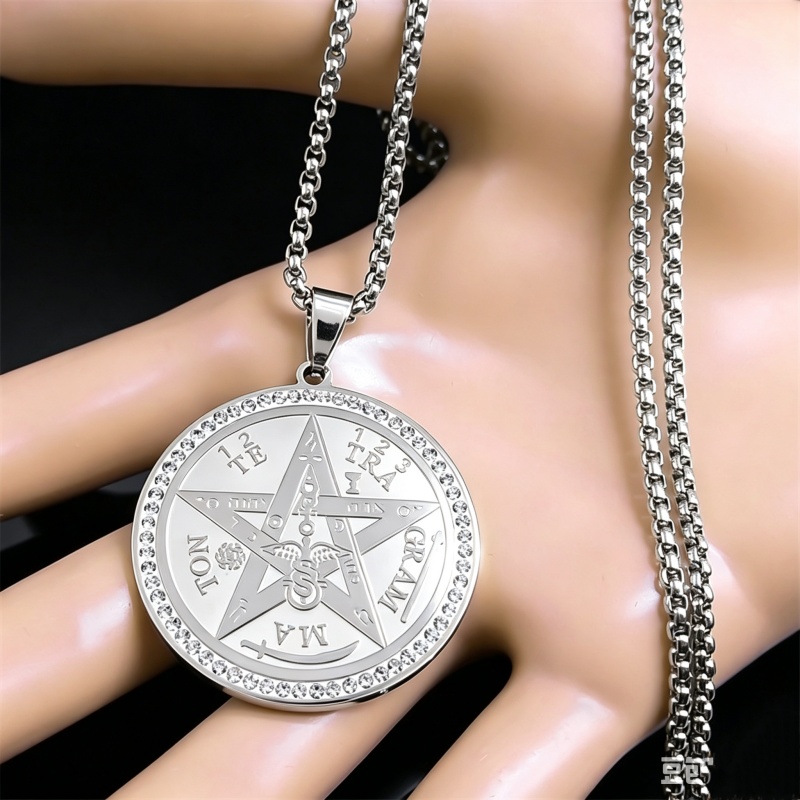 304 Stainless Steel Pentacle Witchcraft Necklace