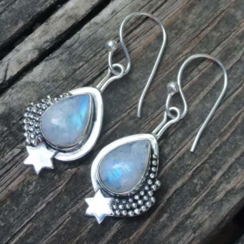 Women's Bohemian Retro Teardrop Star Pendant Earrings