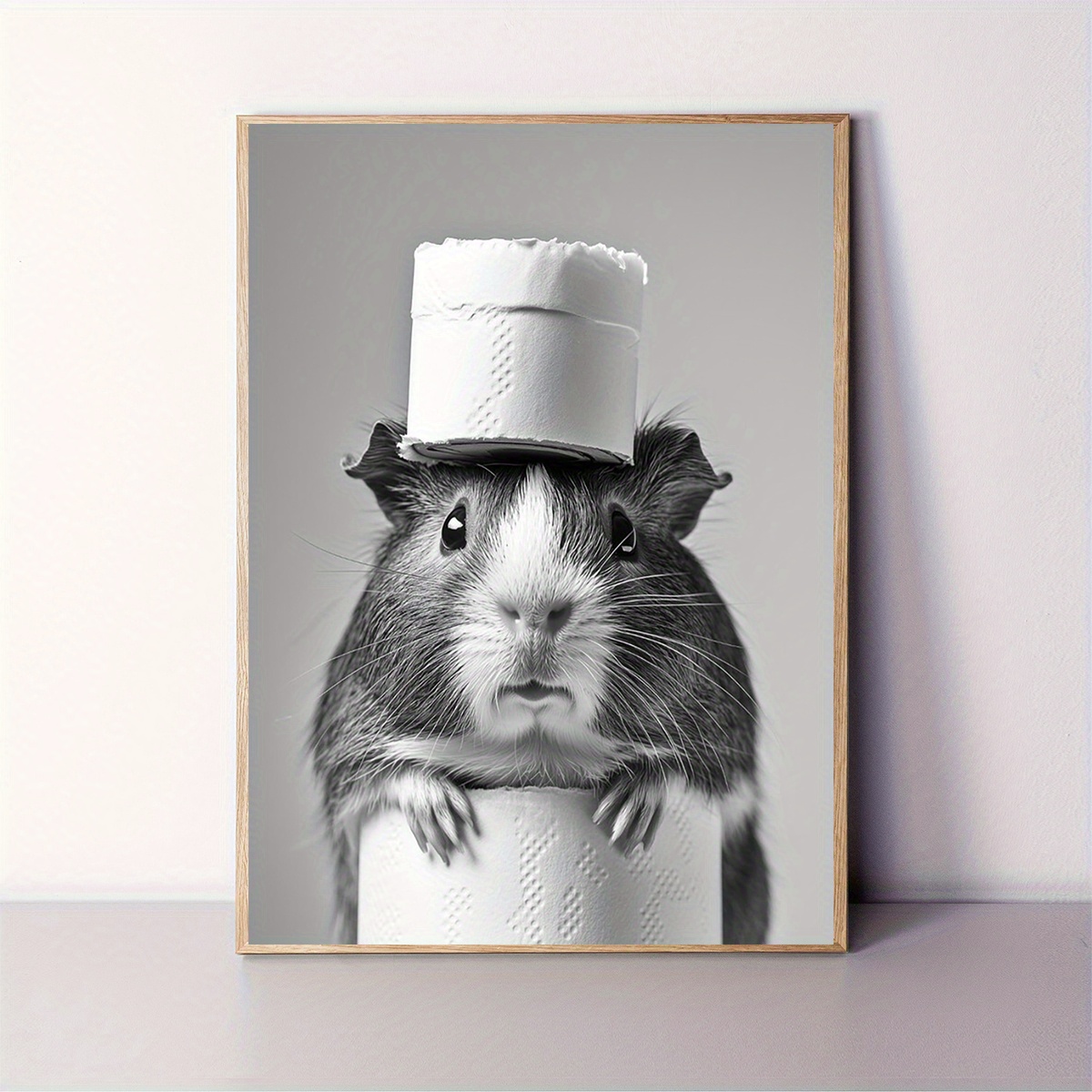 E-shop 2D Flach, 1 Stück 30,48x40,64 cm Leinwand-Wandkunst - Verspieltes Meerschweinchen mit Toilettenpapierrolle Retro Haustierfoto, Humorvolles