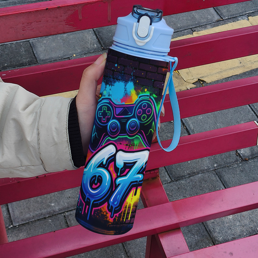 TEMU Botella de agua de gran capacidad de 25 oz, impresión 2D a , con asa, estilo con mando de videojuego y estampado del número "67", botella de
