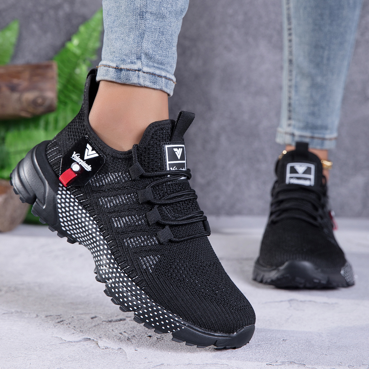 Image of Men's Breathable Orthopedic Sneakers With Sole Cushioning & Anti-slip Traction - Low-top Sneakers Suitable For Gym, Running,, Walking, - Lightweight Lace-up For All- Outdoor Sports & Casual Wear