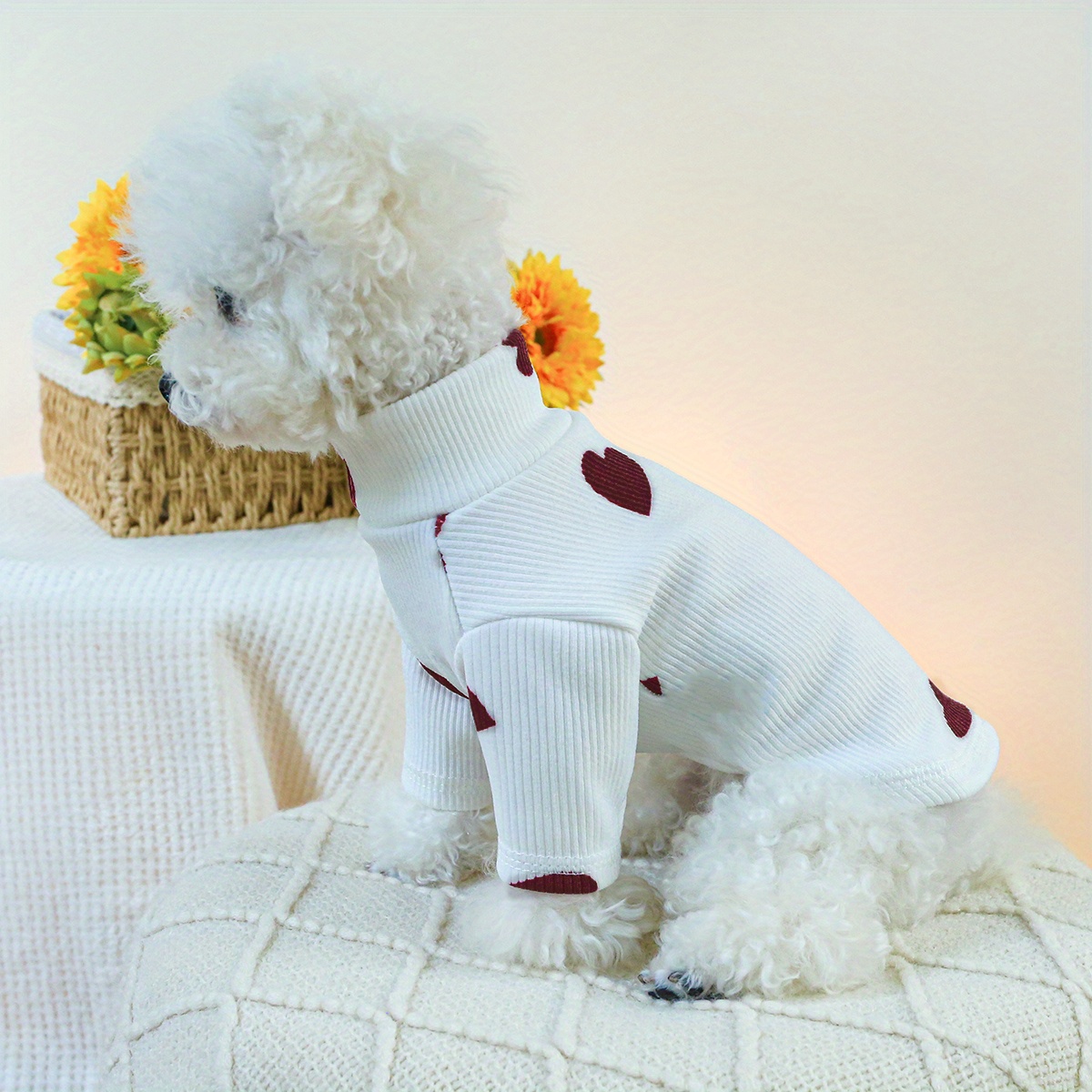 

Heart Pattern Pullover Pet Shirt, 100% Polyester, Comfortable, Casual Fashion, Small Breed, With Hand Wash Only, For Dogs, Applicable For Spring And Autumn