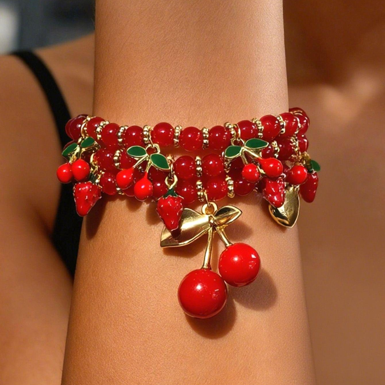 E-shop 3er-Pack Damen-Böhmisches rotes Perlen-Stretcharmband-Set, Kirsch-Erdbeer-Herz-, für den , Urlaub, Partys, Neujahrsgeschenk,