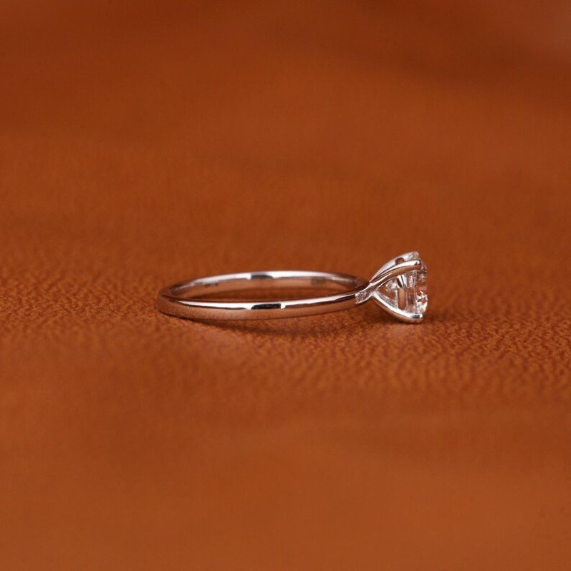 1 Carat Lab Grown Ring, Elegant Design