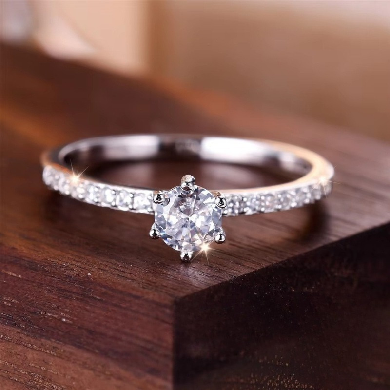 Women's 3 Carat Synthetic Zircon Ring, Sophisticated Design