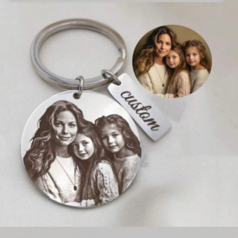 E-shop 1 Stück Personalisierter Gravur-Fotoschlüsselanhänger, Runder Edelstahl-Fotokettenanhänger mit Namensgravur, Laser-Gravur Foto Name,