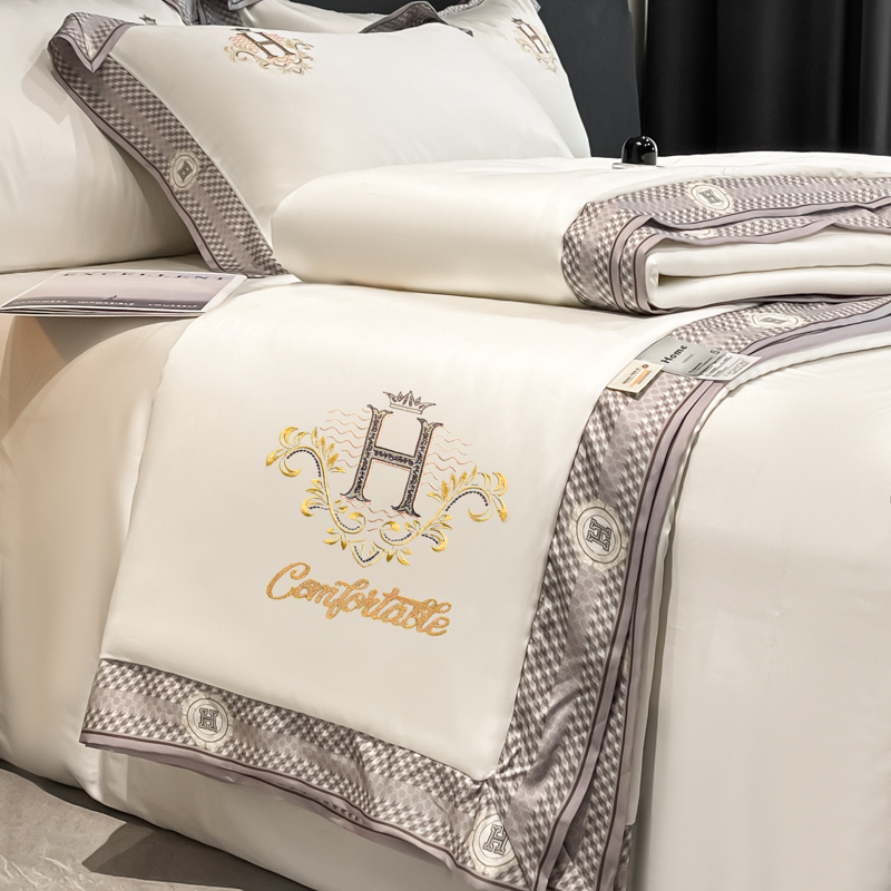 TEMU 2026 Light Luxury Washed Summer Quilt, With Wide