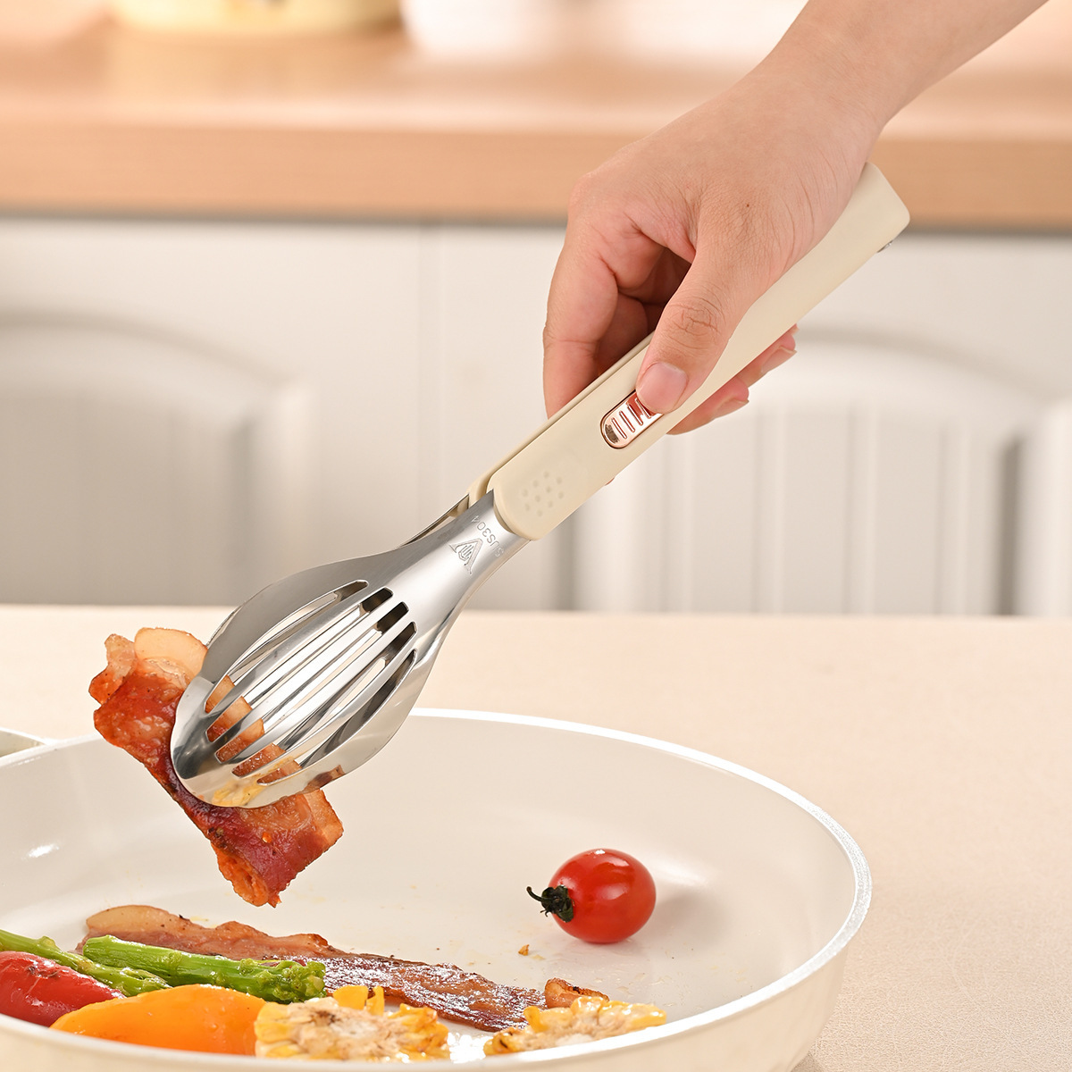 Heavy-Duty Stainless Steel BBQ Tongs, Multi-Purpose Kitchen Serving Tool