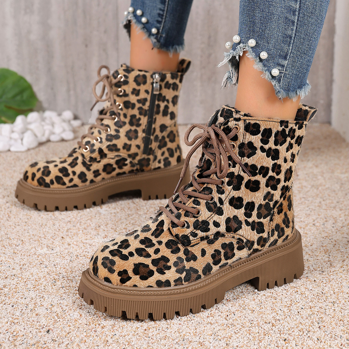 TEMU New Autumn And Winter Short Boots, French Retro High Top Motorcycle Boots, Cold , Casual Boots, Classic Boots, French Style Boots, Lined Boots,