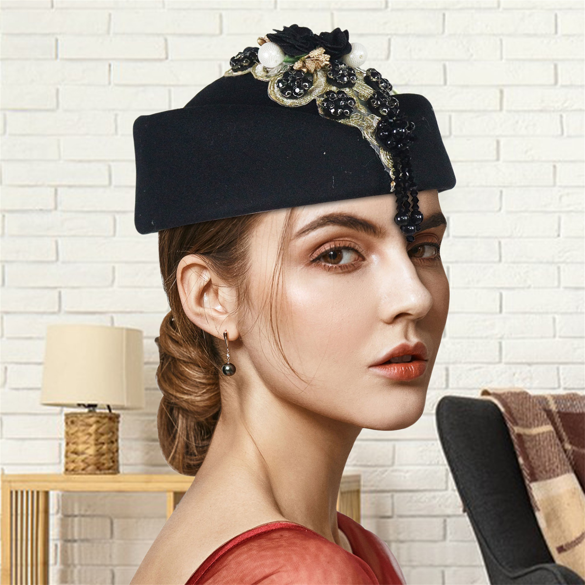 women display picture 1