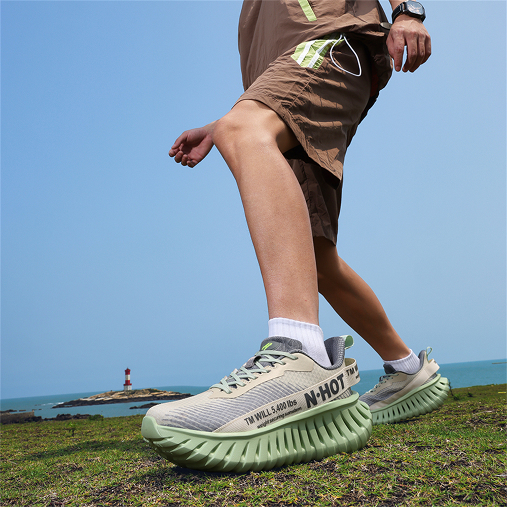 [Sneakers] Men'S Women'S Road Running Shoes, Thick Sole Casual Athletic Shoes for Men, Teenager Outdoor Sports Design, Comfortable Breathable Fabric Upper, Cushioning Shock-Absorbing MD Sole, Non-Slip And Wear-Resistant, Low-Top Lace-Up Closure