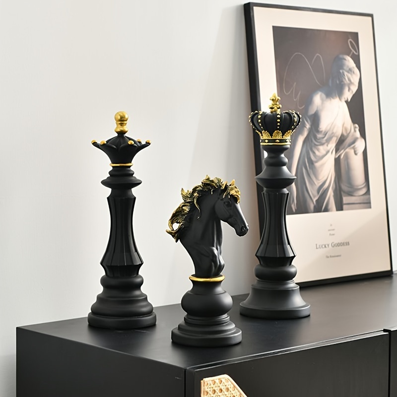 3pcs of Black and Golden Resin Chess Ornaments, Luxurious Black and Golden Chess Pieces, Suitable for Home Decoration- Ideal for Living Rooms and Study Rooms. Desk Arrangement