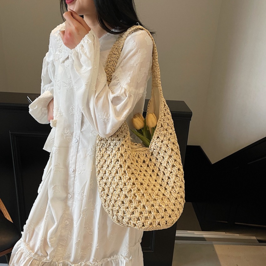 Large-capacity Bag Women's 2026 New High-end Niche Single Shoulder Lazy Bag Straw Woven Woven Handbag